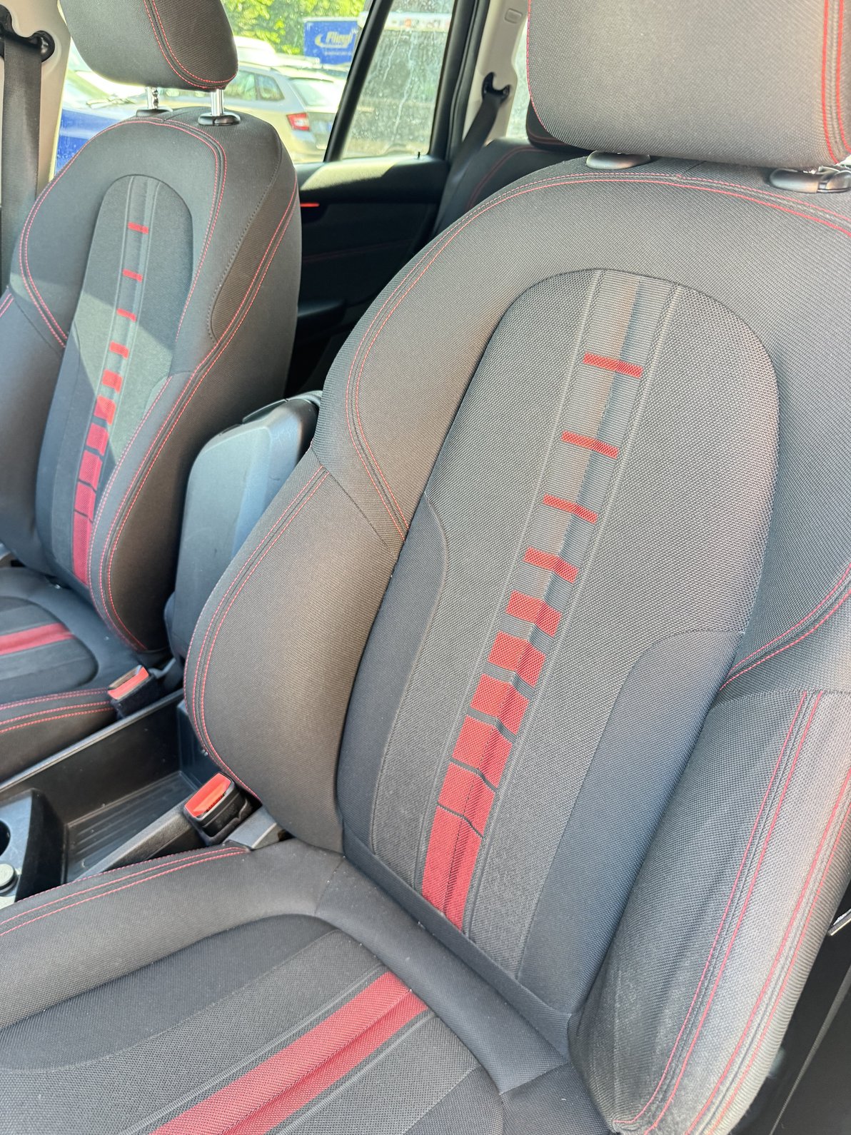 "bmw2.jpeg" "Bild bmw2.jpeg"