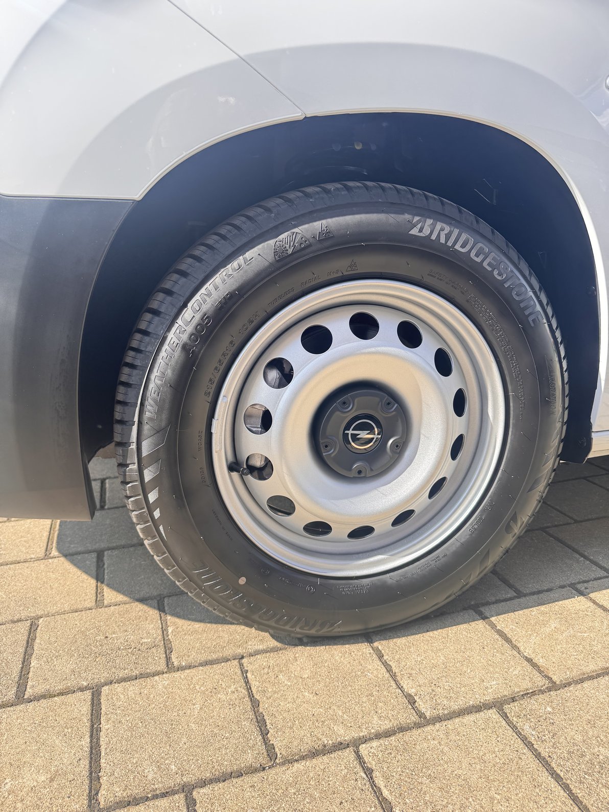 "opel_ca.jpeg" "Bild opel_ca.jpeg"