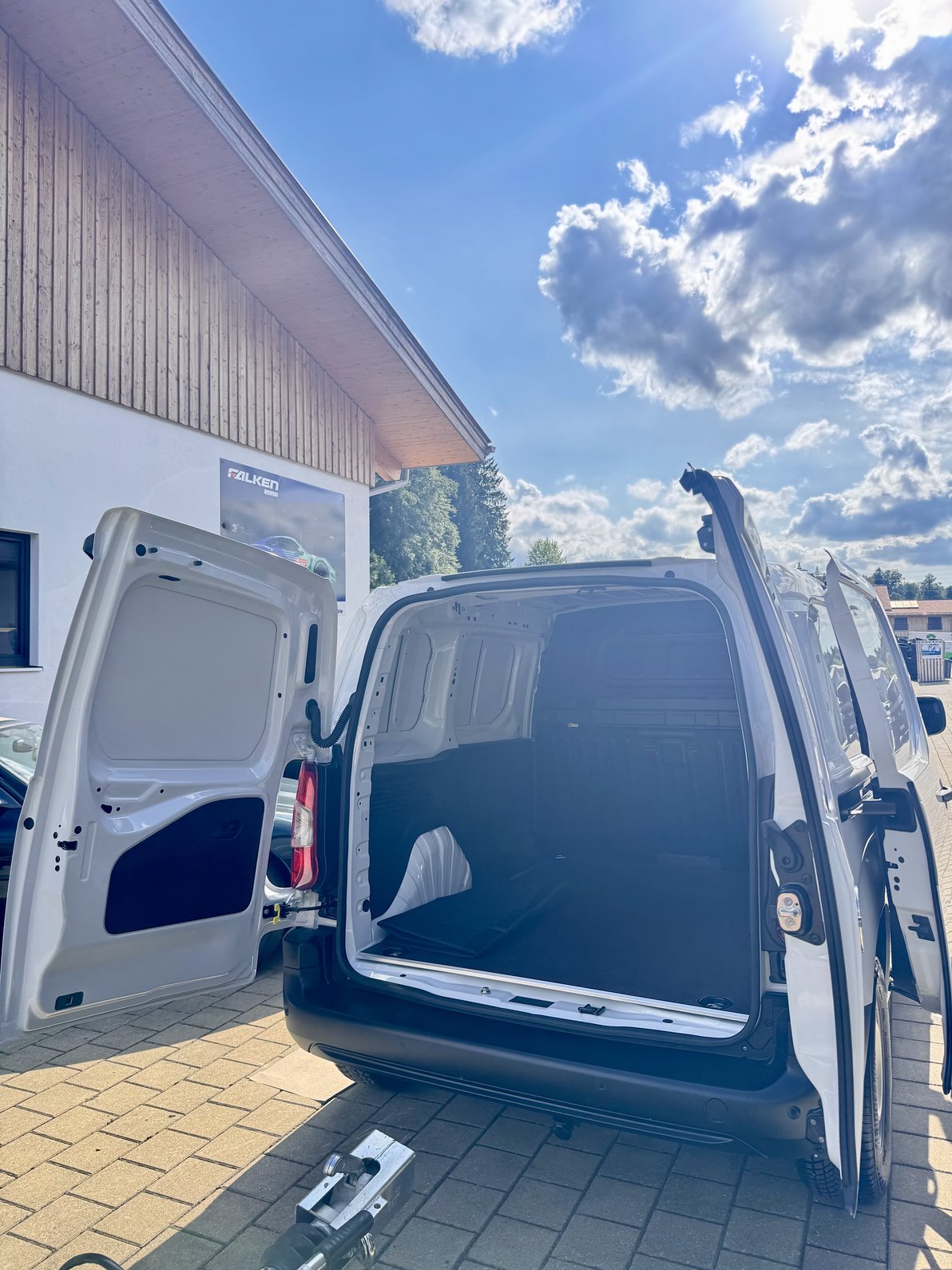 "opel_cargo_3.jpeg" "Bild opel_cargo_3.jpeg"