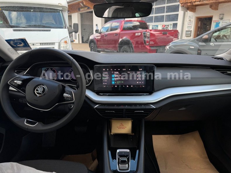 "dacia2.jpg" "Bild dacia2.jpg"