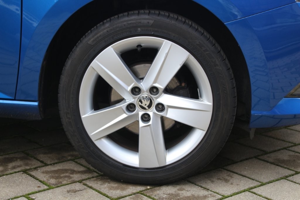 "skoda_fab_7.jpg" "Bild skoda_fab_7.jpg"